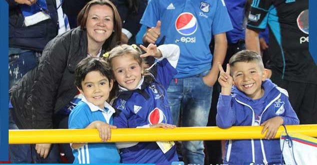 Niños azules